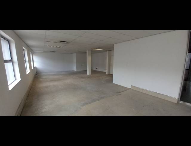 723M² OFFICE TO LET IN WOODMEAD